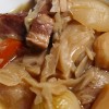 ソーセージとキャベツの煮込み