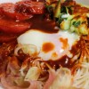 今日のお昼はひやむぎでビビン麺